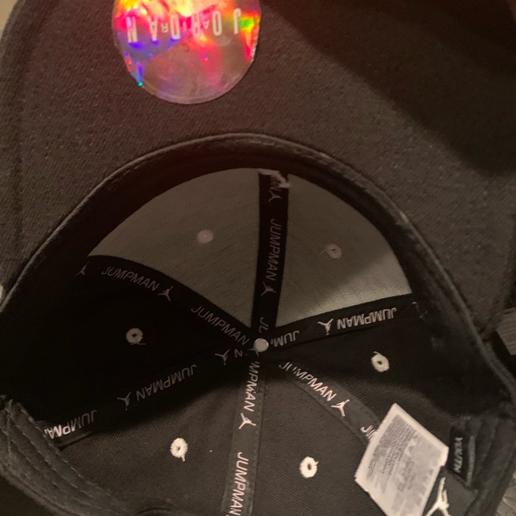 Youth adjustable Jordan Jump Man Hat like new black in color and very nice. - Picture 3 of 6
